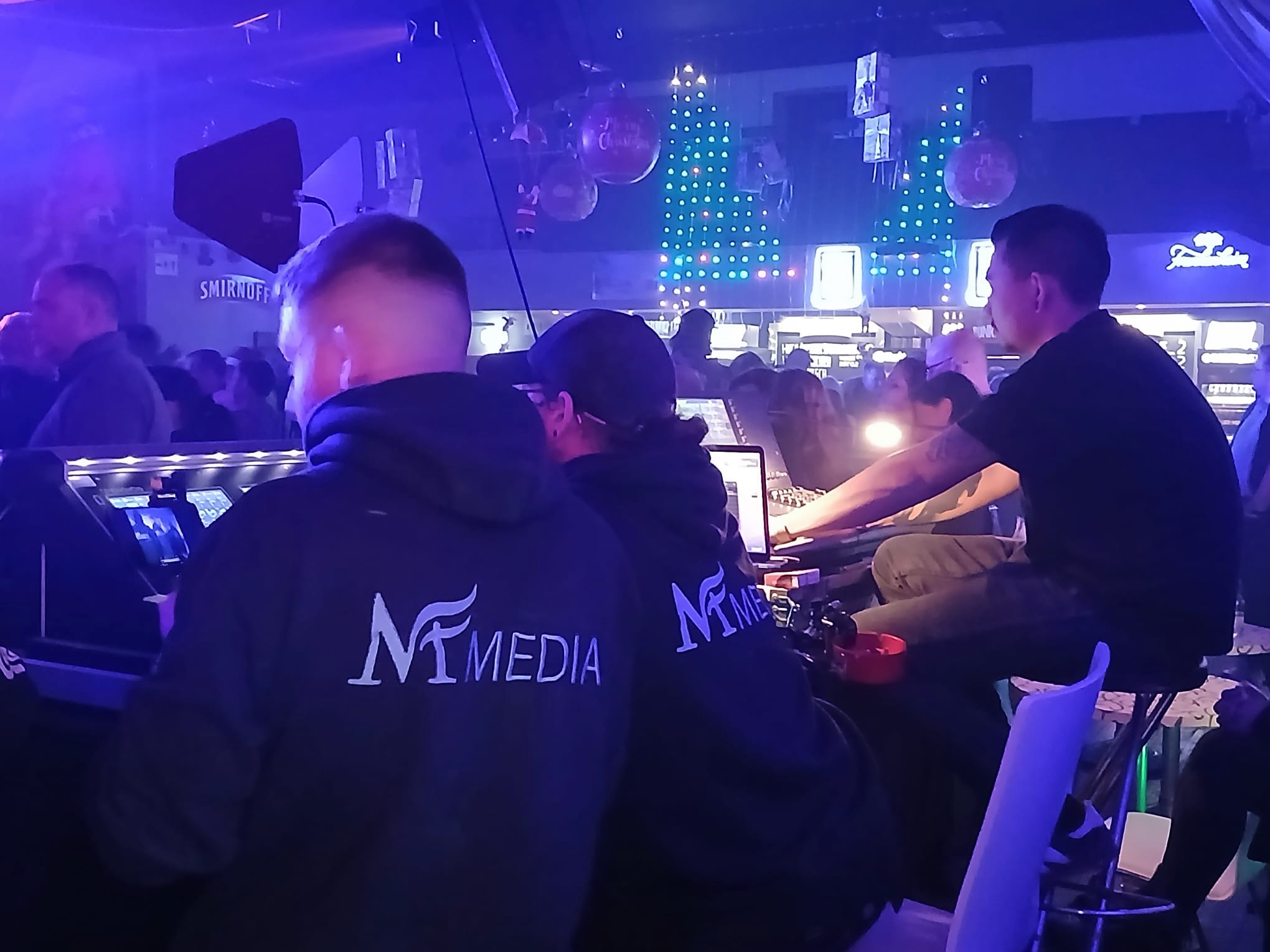 Hybrid‑Event – Bühne & Screens